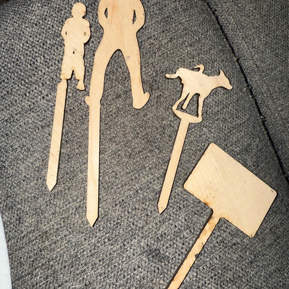 New Wooden  humorous Plant Markers Set T2 - Picture 2 of 4